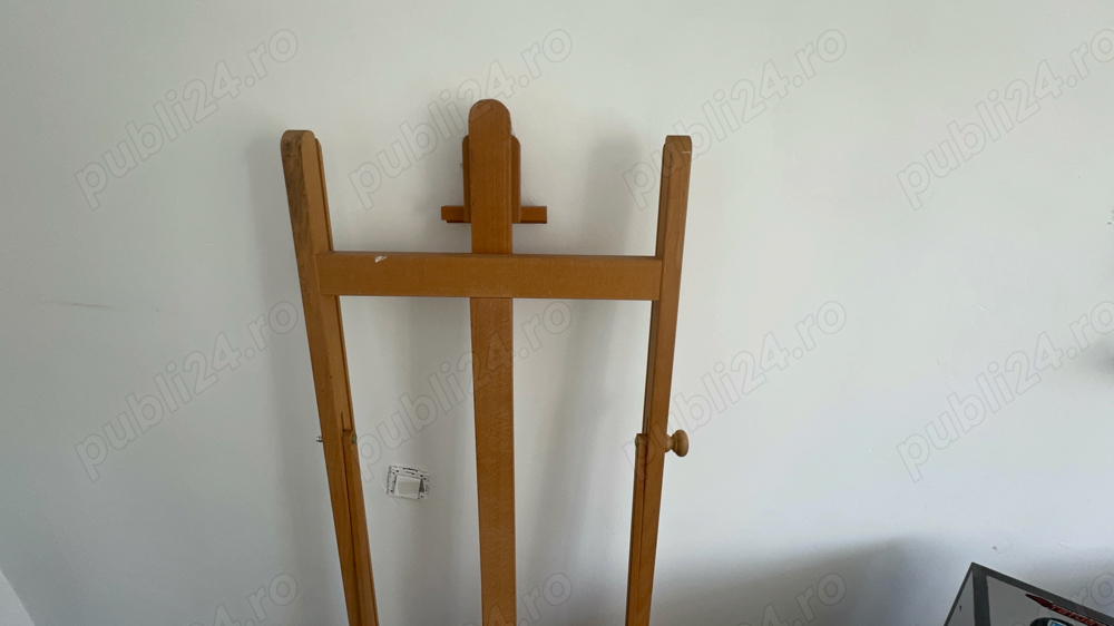 Suport pentru pictura din lemn