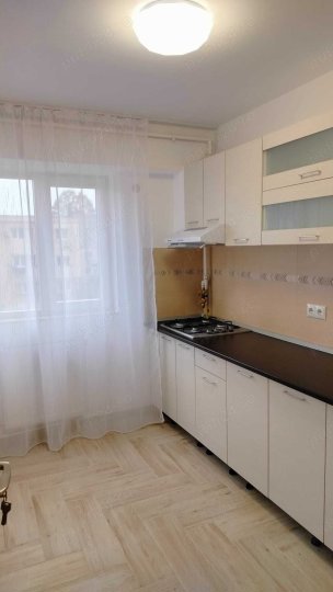 Vand apartament 2 camere Tomis 3