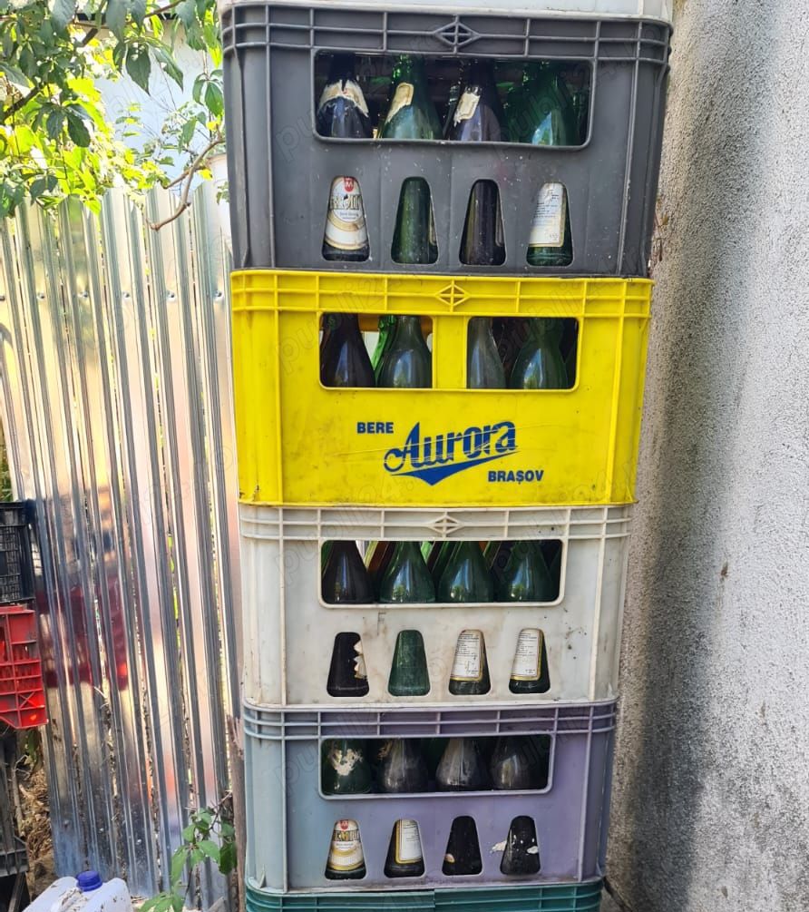 Navete de bere, suc cu sticle, diverse marci si dimensiuni.