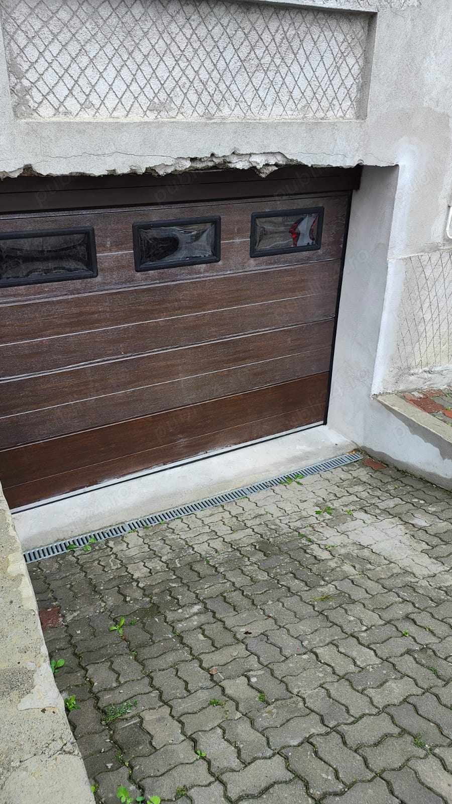 usi de  garaj sectionale