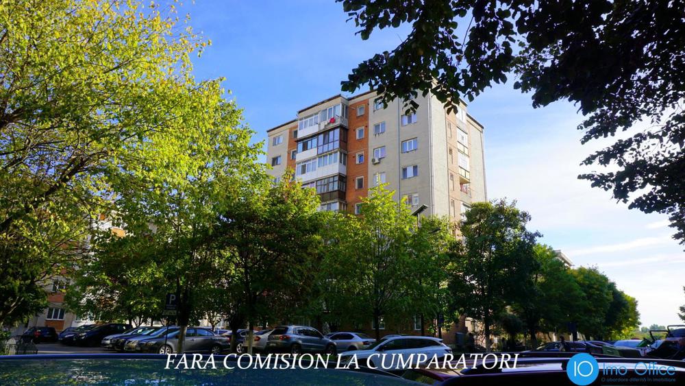 OSTROVENI - APARTAMENT 4 CAMERE, CENTRALA PROPRIE