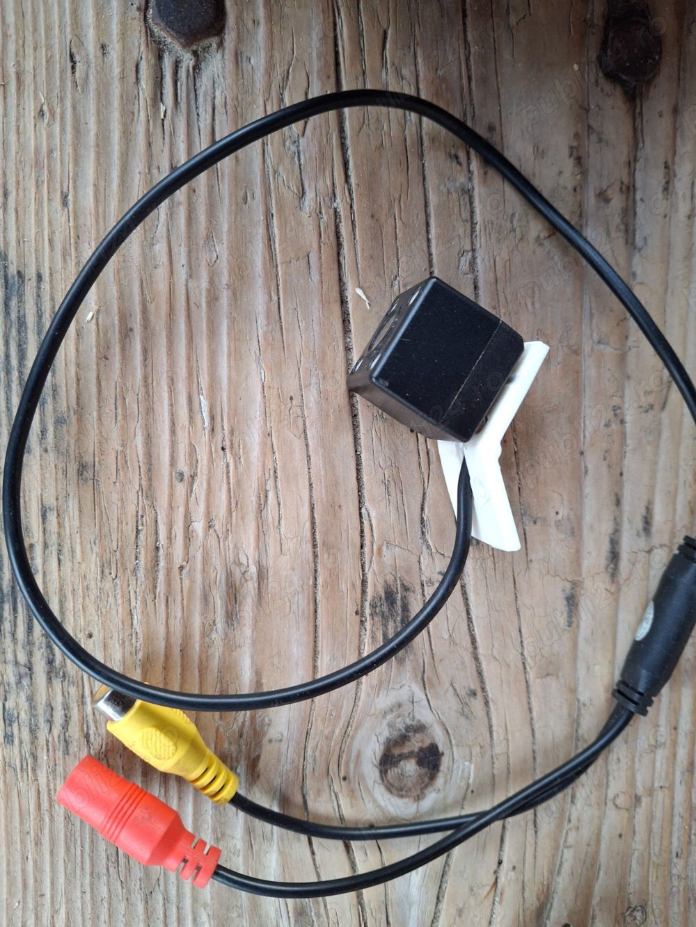 Camera marsalier noua universala