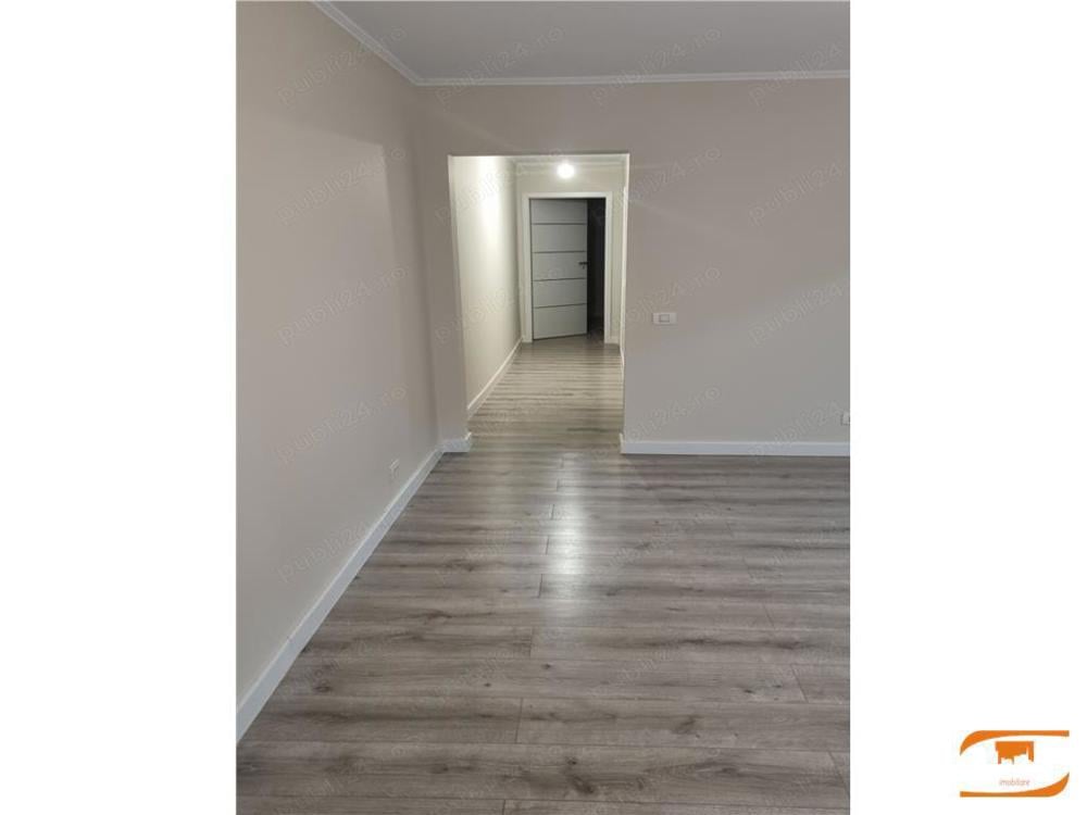 3 camere Circumvalatiunii, parter cu balcon,centrala proprie