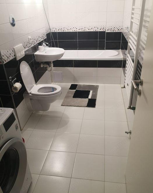 Inchiriez apartament 2 camere zona Lizeanu 