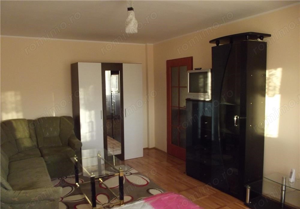 Garsoniera zona Cantemir 