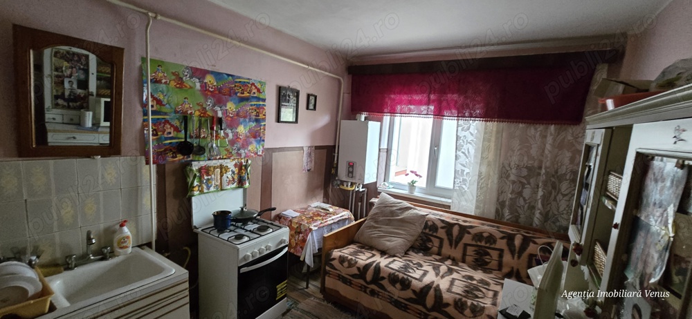 Apartament 4 camere decomandat