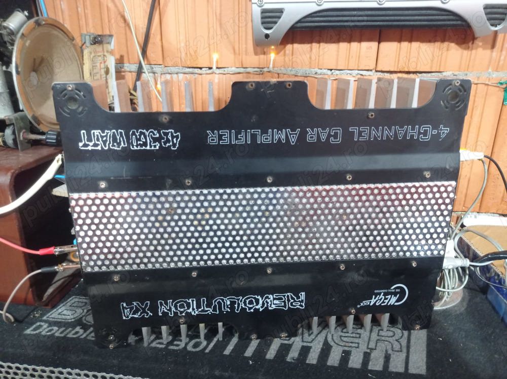 amplificator bass statie auto MegaKick Revolution X4 1440w