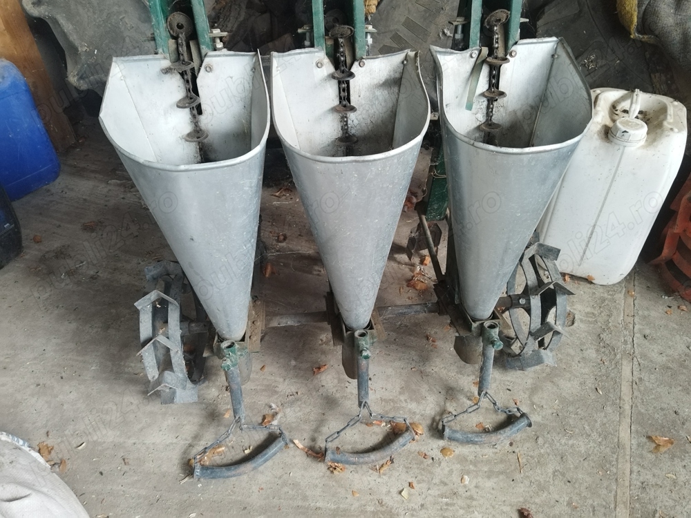 vand semanatoare  ceapa si usturoi