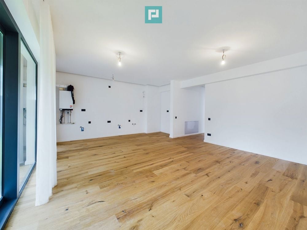 Apartament cu 3 camere, grădină proprie, Aviației