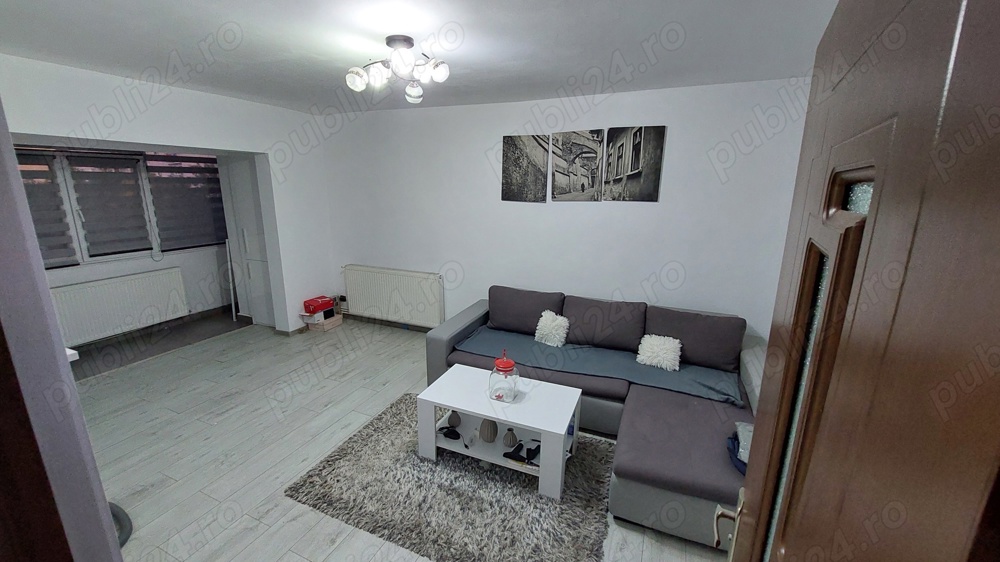 apartament 3 camere robea etaj 2