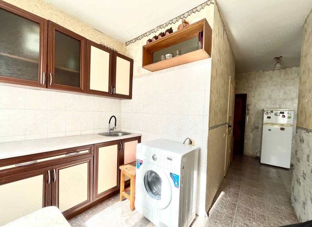 apartament cu 2 camere situat în zona Luica