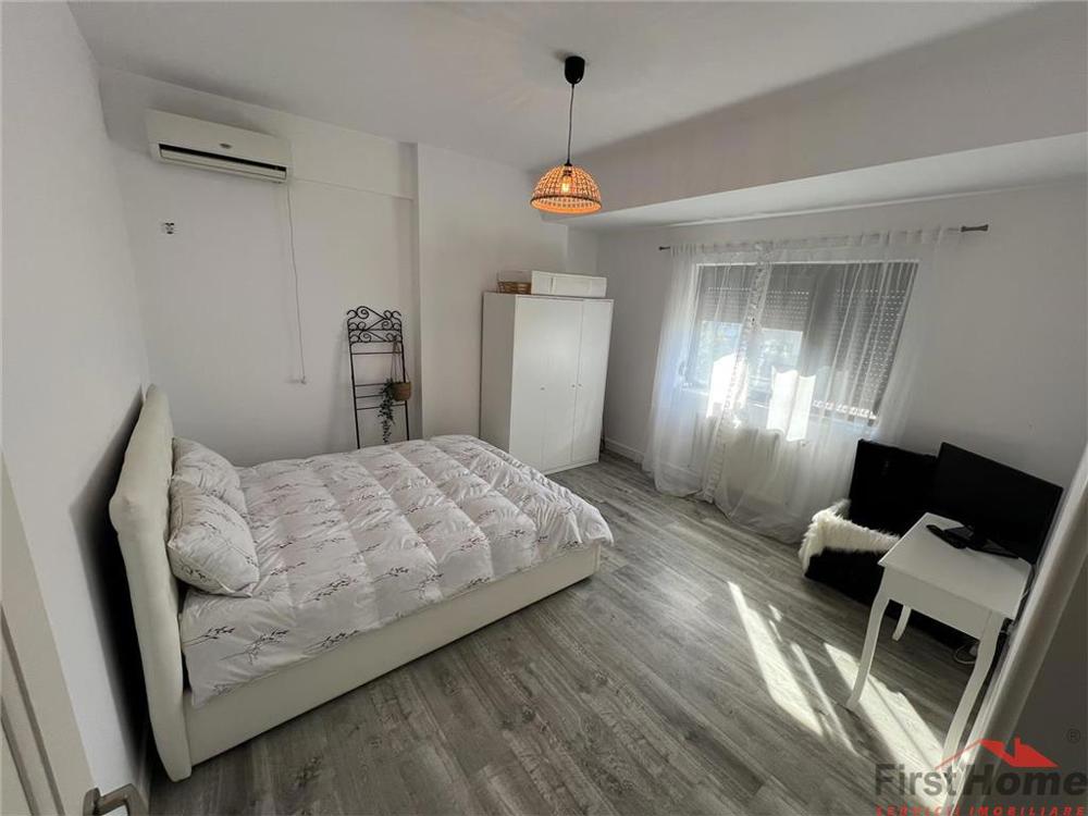 Garsoniera bloc nou, et 2, mobilata + utilata,  Scoala 2