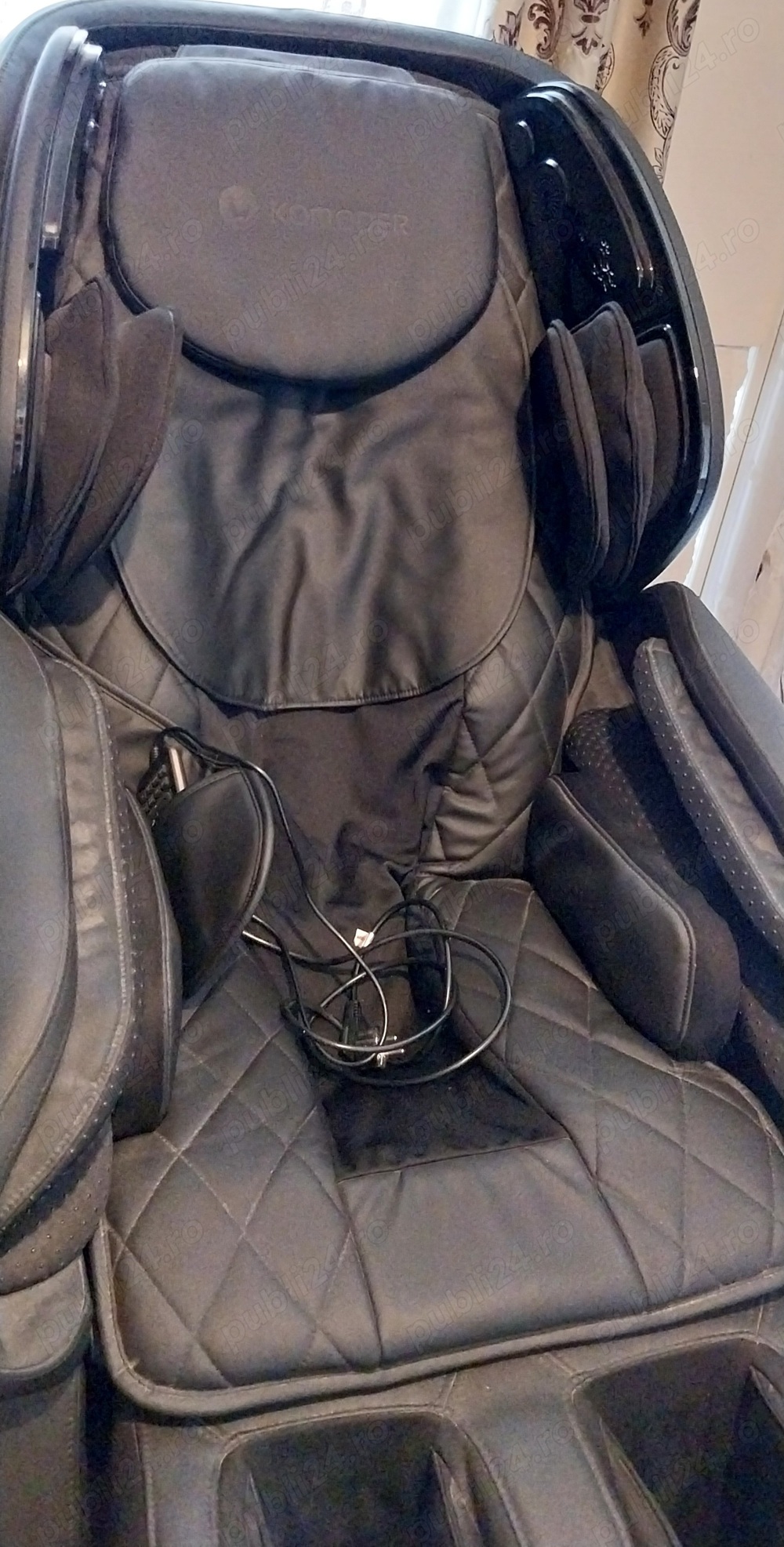 Vând scaun masaj Komeder 