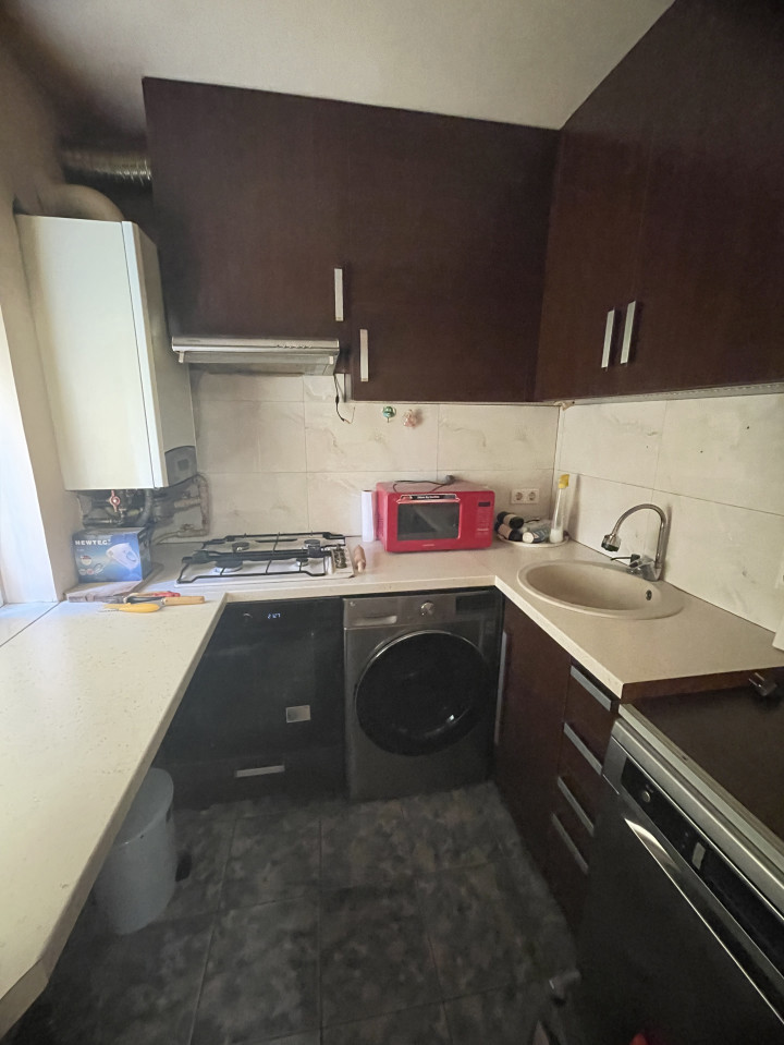 Apartament cu 2 camere de vanzare, Dealul Florilor