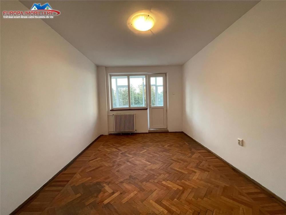 Apartament cu 2 camere de vanzare zona centrala Tulcea