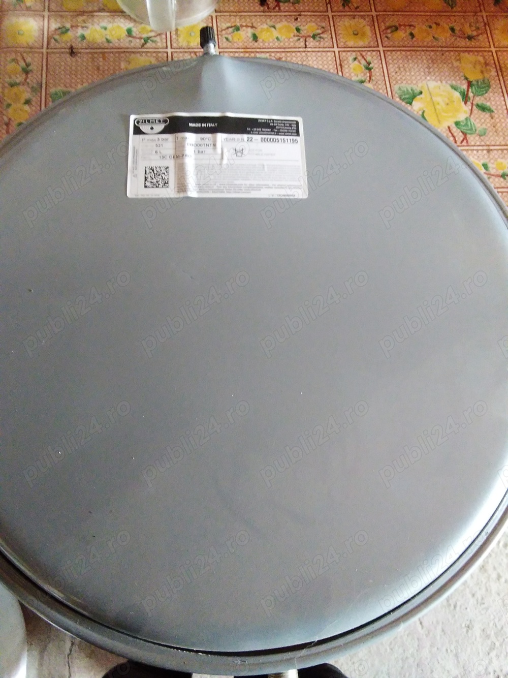 Vand vas de expasiune centrala termica Ariston si coletul inclus