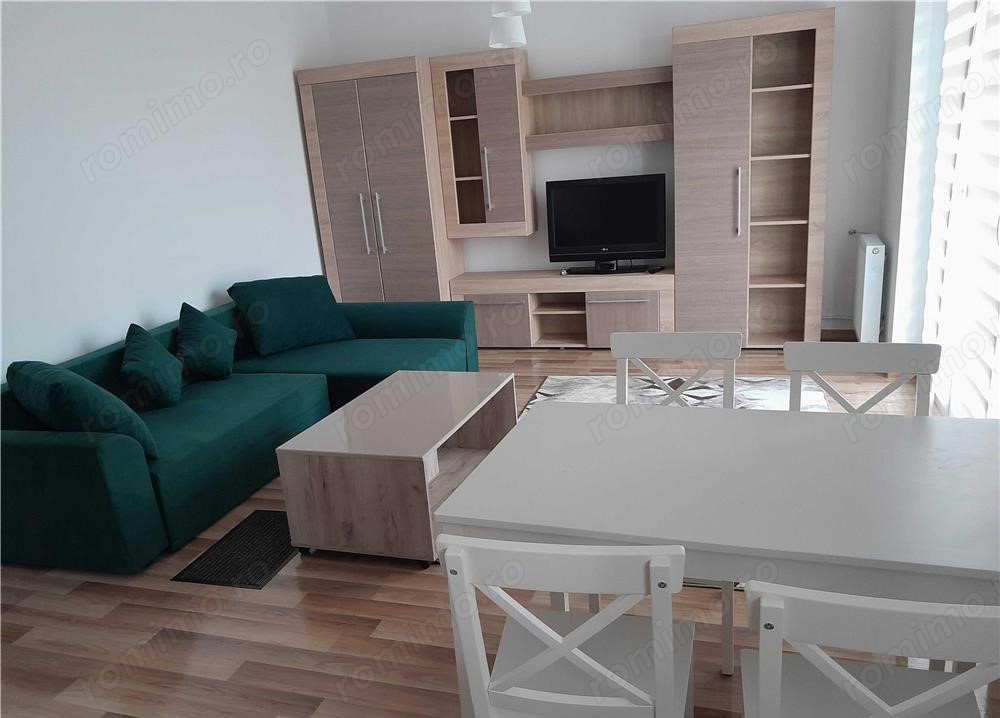 apartament 2 camere in zona Stefan cel Mare