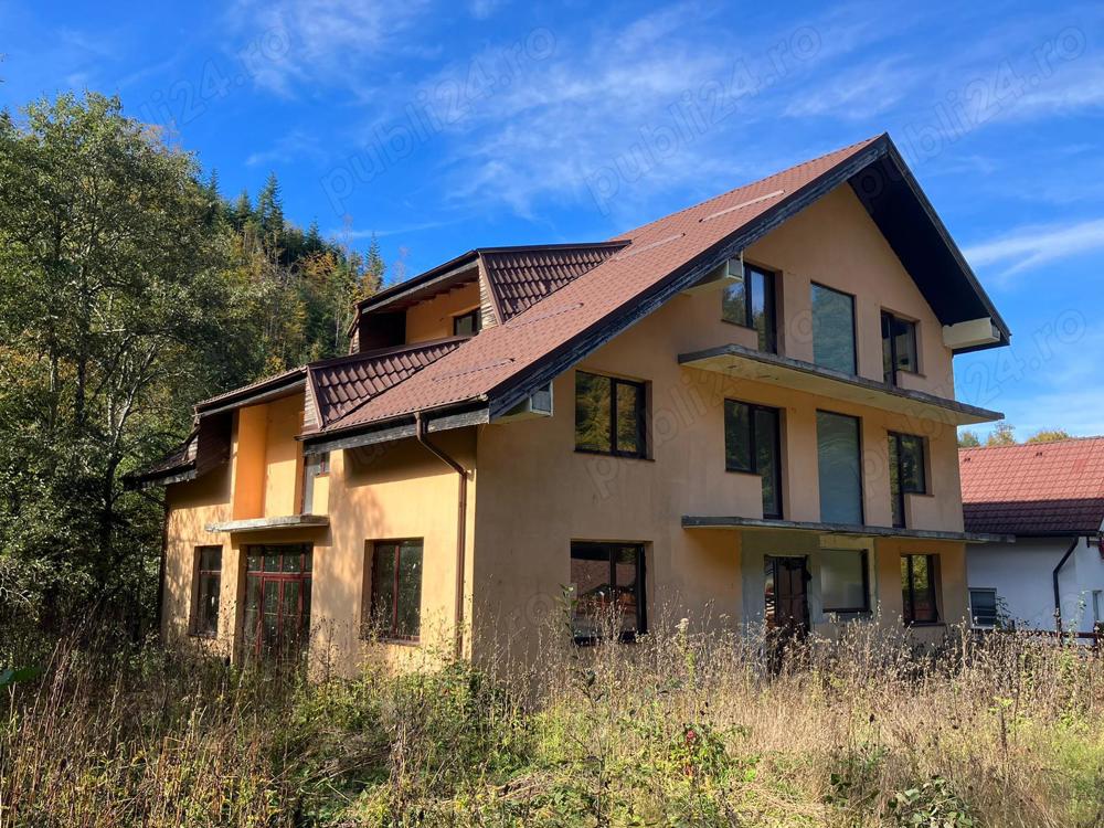 Constructie "la gri" pensiune- casa de vacanta 480 mp pe teren 900 mp pe Transfagarasan, Cartisoara 