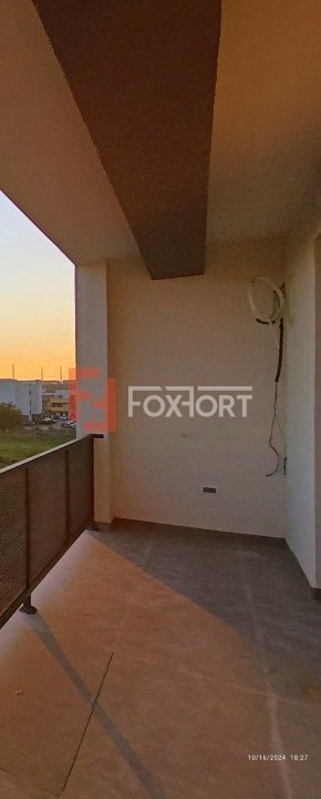 Apartament cu 2 camere, balcon de 10 mp in bloc cu lift Giroc,  - ID V2826