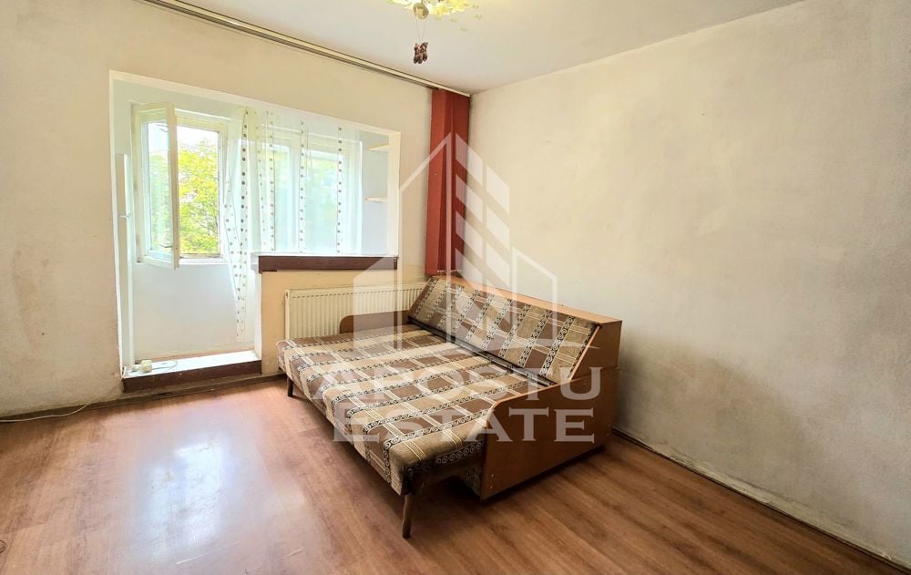 Apartament cu 1 camera, etaj intermediar, zona Lipovei