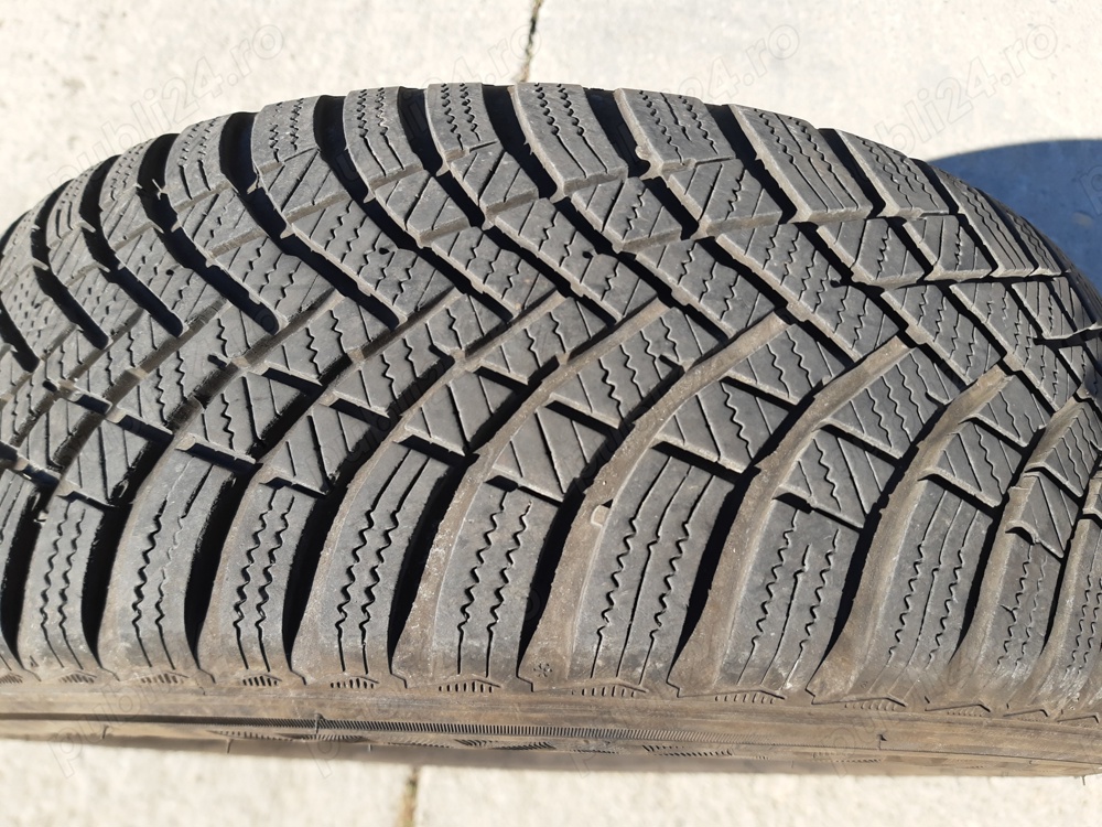 Vand 4 anvelope iarna 185/60 R14 DOT2023