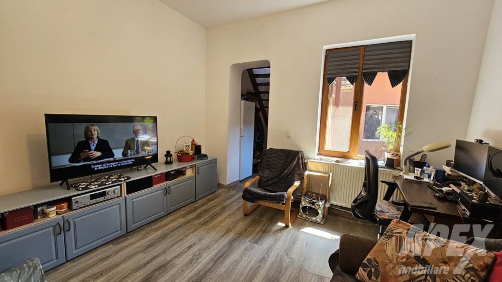 Casa individuala 3 camere | Curte comuna | Stefan cel Mare- Eminescu