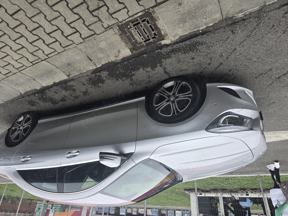 Mercedes Benz CLA 180