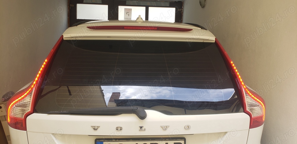 Vand Volvo XC60, 2010, D5, 205cp, E4, 2400cmc CONFORT SI SIGURANȚĂ 