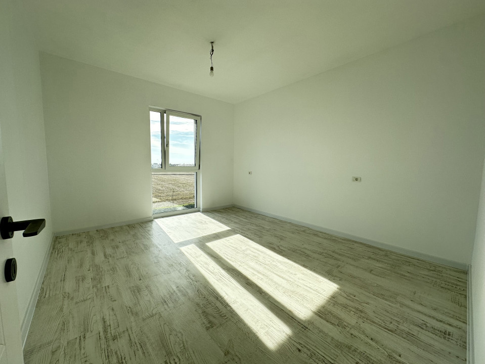 Apartament 3 camere, 68 mp, decomandat - Dumbravita