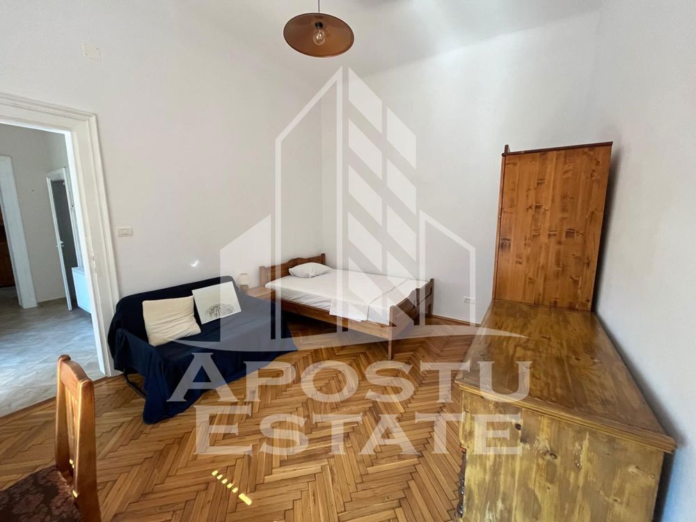 Apartament renovat complet in cladire reabilitata, Piata Unirii