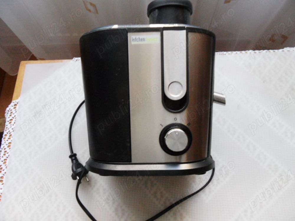 Storcator de fructe si legume AEG.