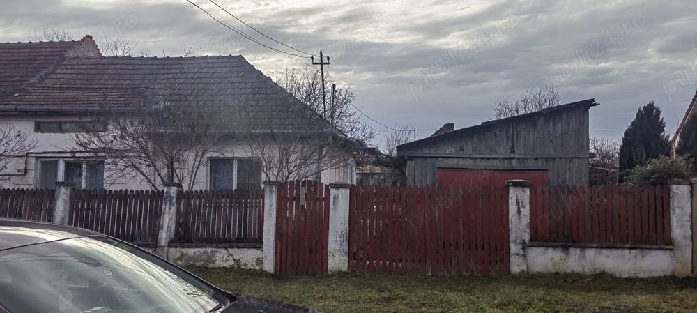 Vand casa in Satu Mare , zona micro15. Vand teren extravilan zona Ratu Mare.