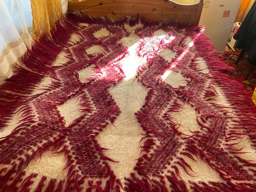 Țol țărănesc prelucrat manual