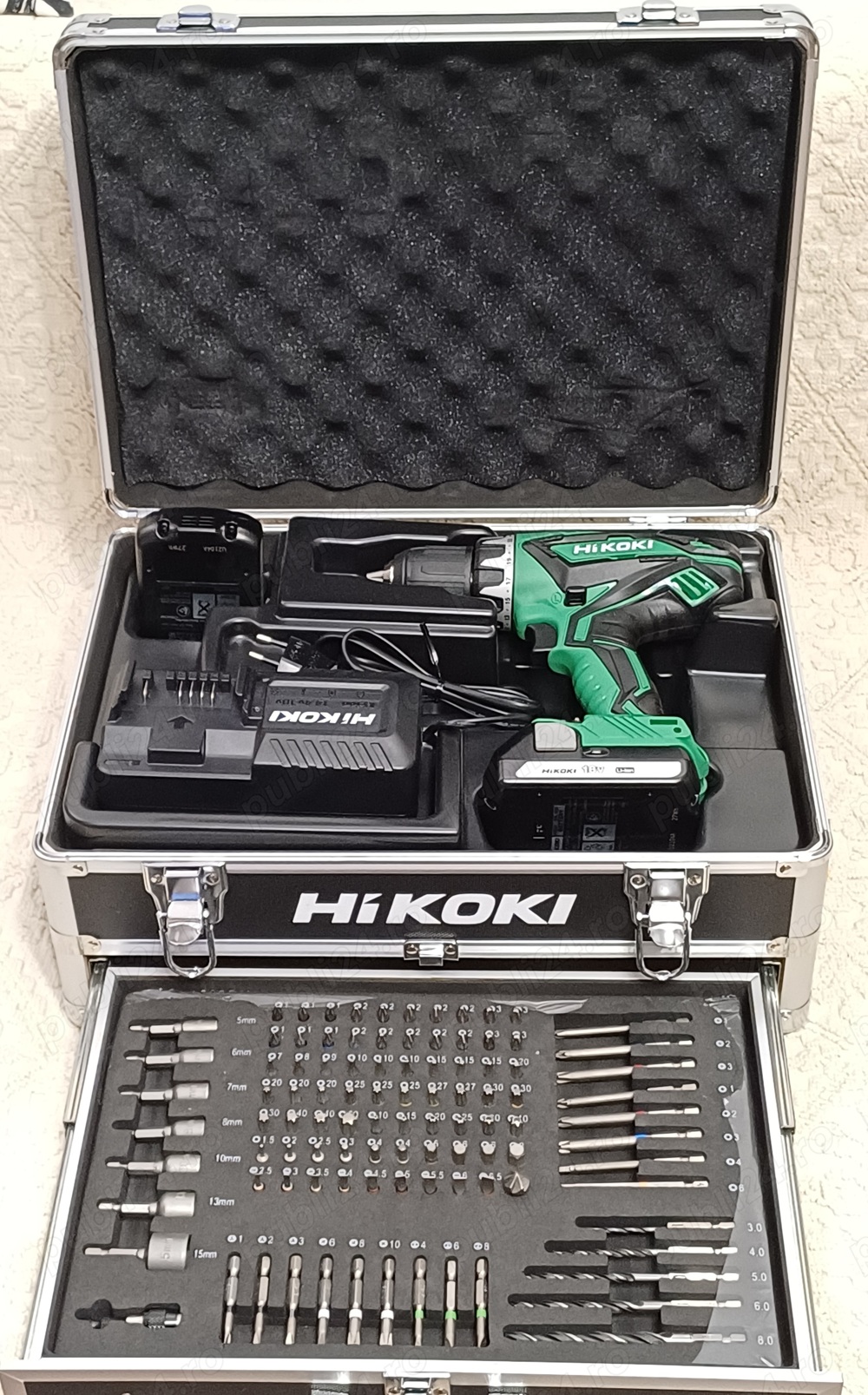 Masina de gaurit - insurubat Hikoki + 100 accesorii