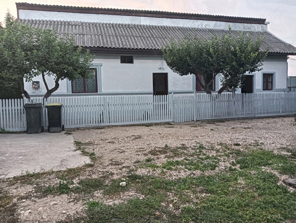 Casa de vanzare