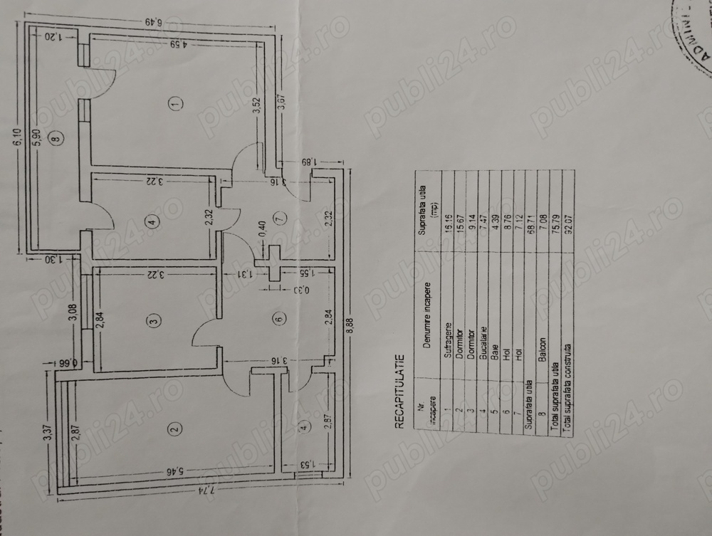 Vand apartament 3 camere Husi, central