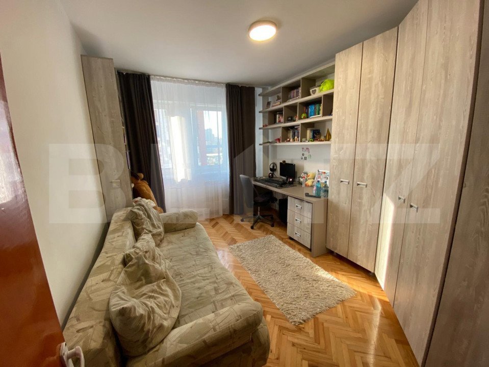 Apartament 2 camere decomandate, etaj intermediar, zona Zorilor