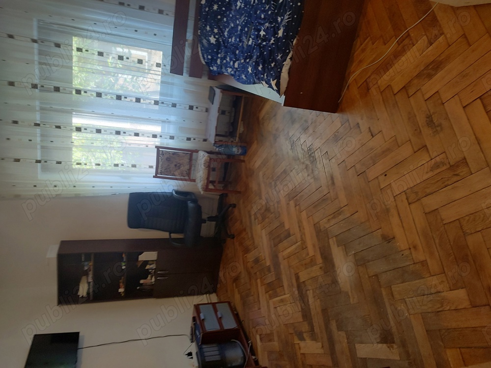 Vând apartament 2 camere la casă curte comuna