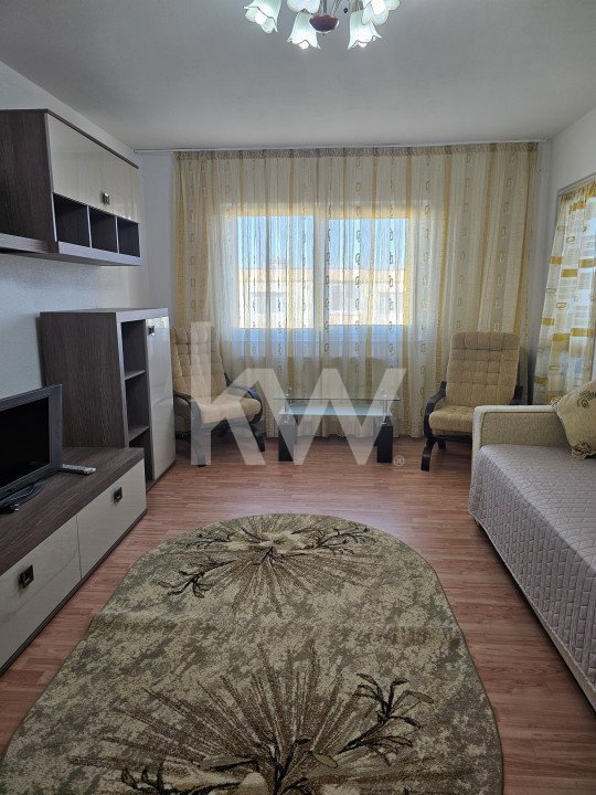 Închiriere apartament cu 3 camere, mobilat și utilat - zona Triaj