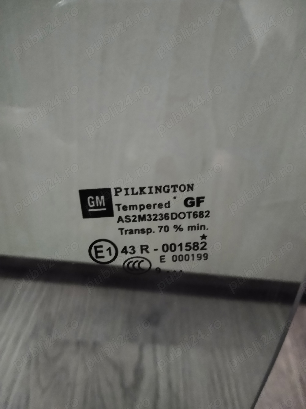 Vand geam stanga spate Astra J