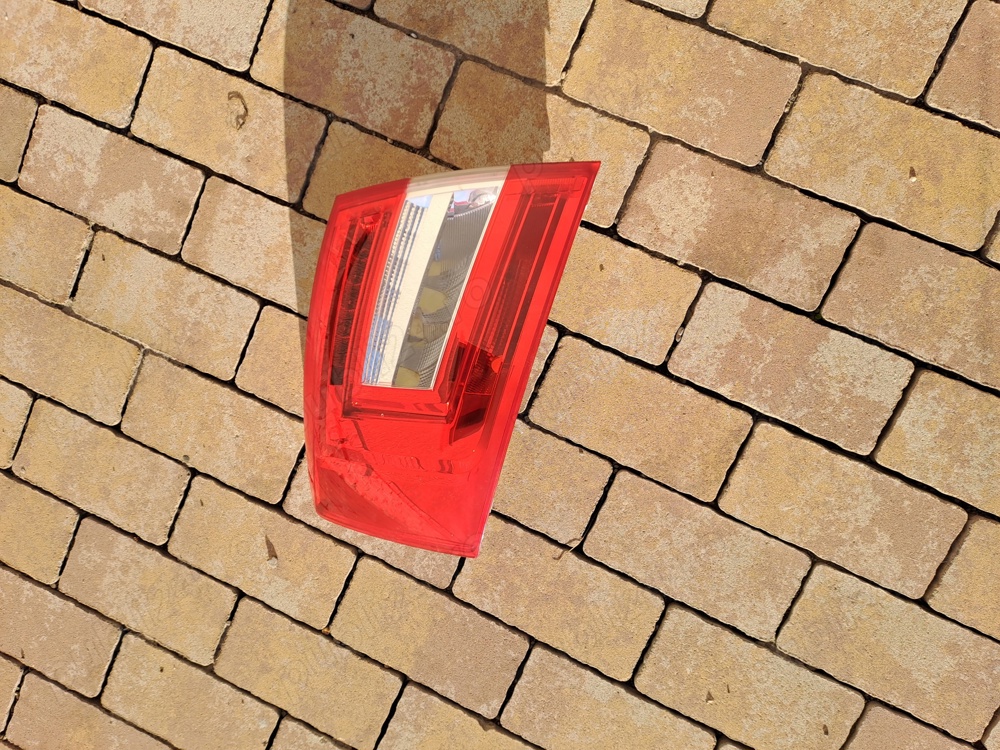 Lampa stânga spate Skoda Octavia 3 2015-2020  