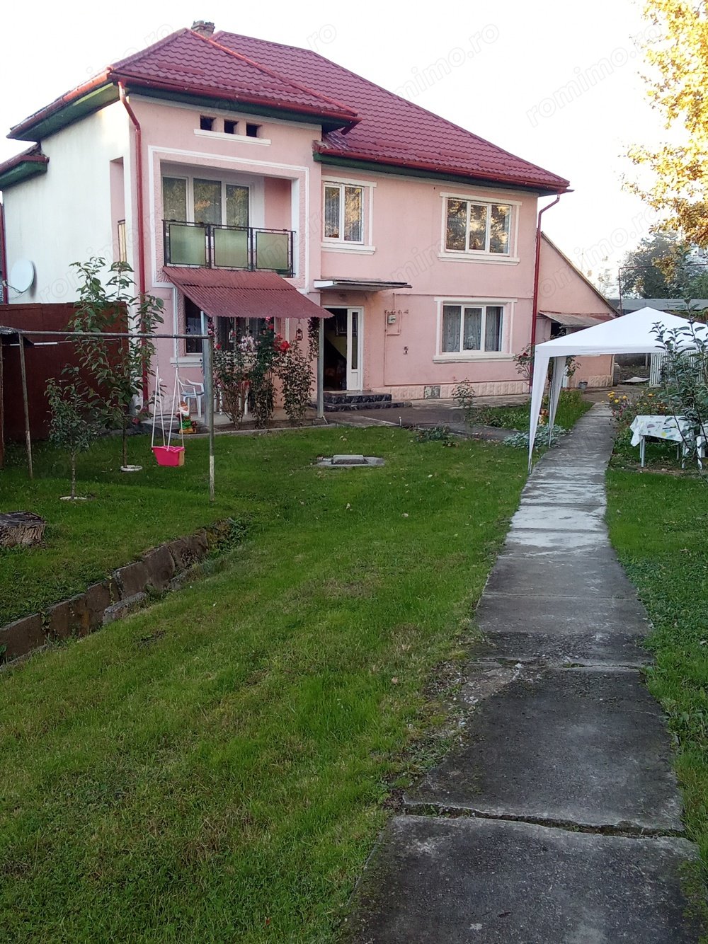 Casa de vânzare cu etaj sau schimb pe apartament cu 2camere etaj 1sau 2negociabil