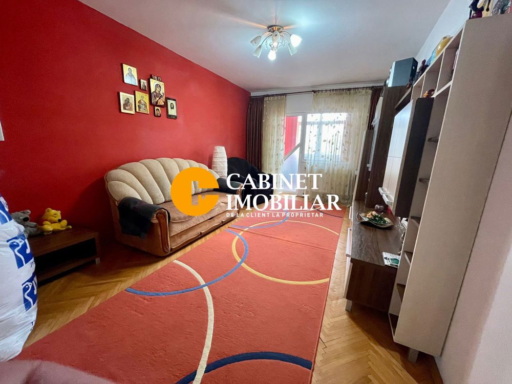 Rond Podu Ros, Apartament cu 3 camere decomandat - Etaj Intermediar - Fara Risc