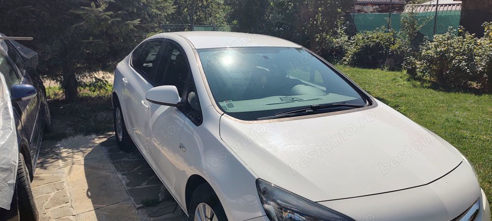 Vând Opel Astra 1,4 Turbo