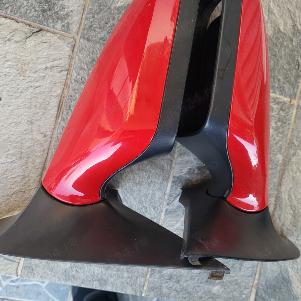 Vând oglinzi Opel Astra Caravan !