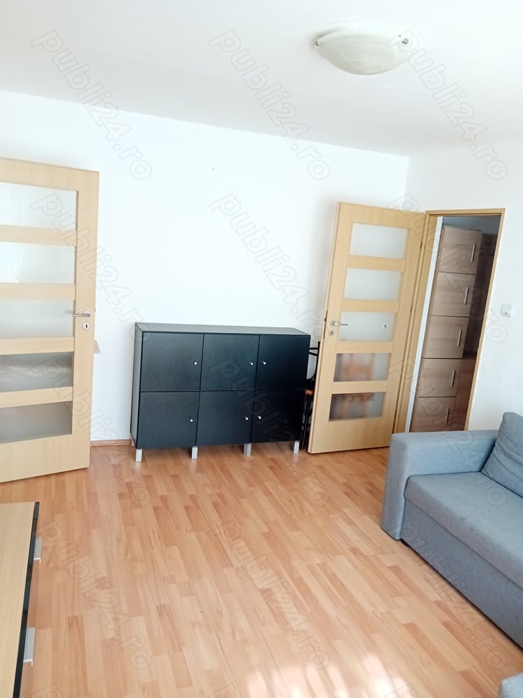 Apartament 2 camere, semidecomandat, liber, mobilat.