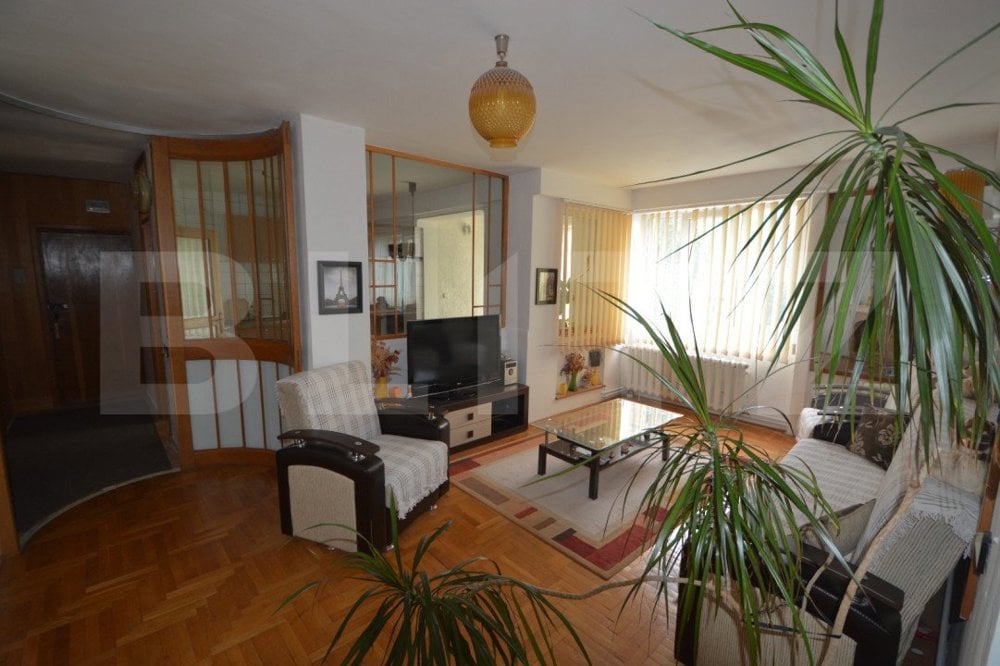 Apartament de inchiriat, deosebit, 4 camere, Centrul Civic