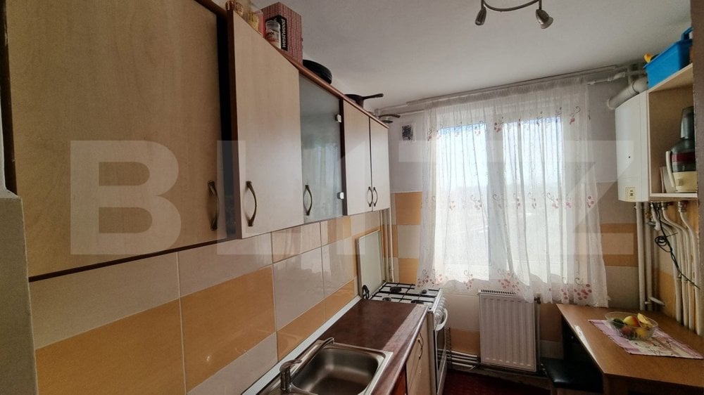 Apartament 2 camere, decomandat, 50 Mp, etaj 8/ 10, zona Mioritei