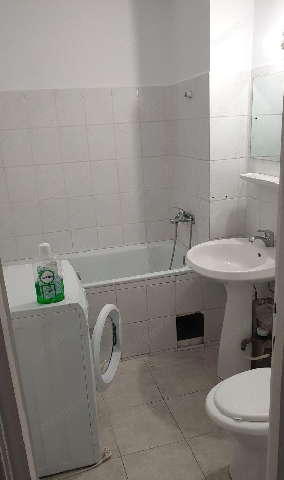 vanzare apartament 2 camere  zona Lacul Tei