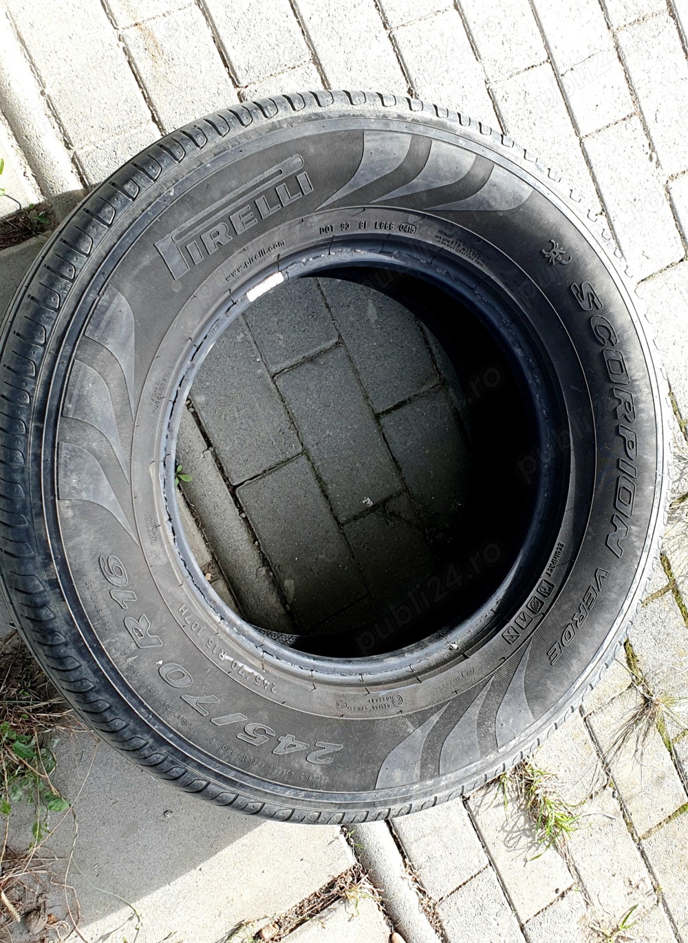 Vand anvelope vară second Pirelli 245/70 R16